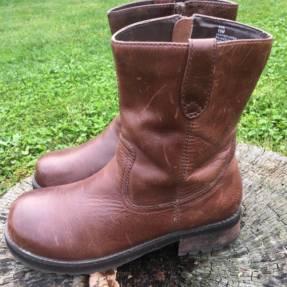 Steve Madden Shoes - Steve Maddens Earl